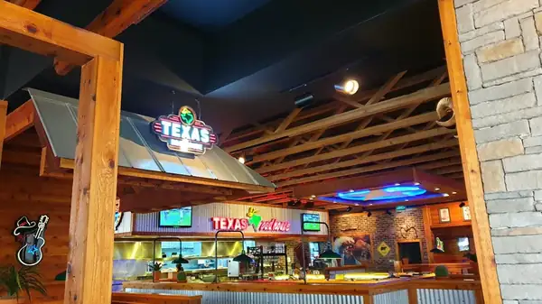 Los mejores días y horas para evitar las multitudes en Texas Roadhouse