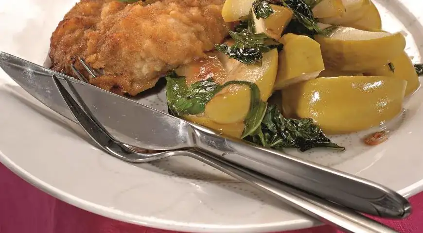 Chuletas de cerdo con manzanas y especias