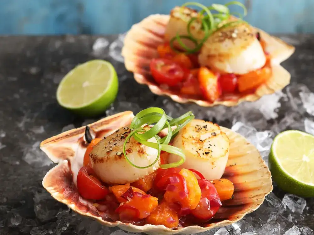 Recipe: Seared scallops with chutney