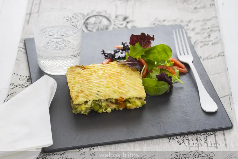 Potato and vegetable pie