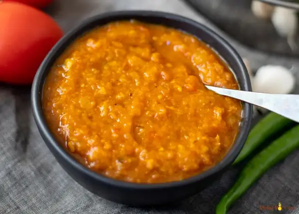 Salsa de curry india (cebolla, tomate y bhuna masala)