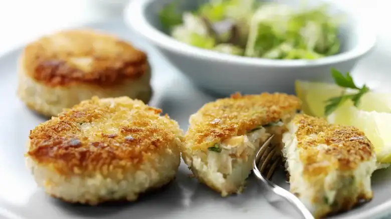 How To Prevent Your Crab Cakes From Falling Apart While Cooking
