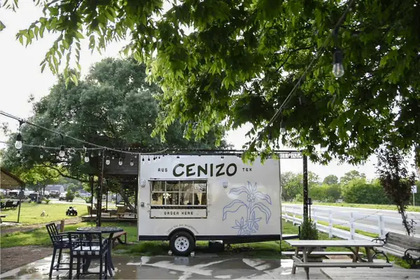 New Coffee Truck With Iced Horchata Lattes Opens in Southeast Austin