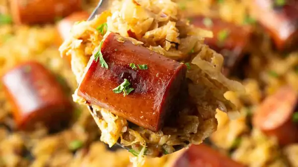 20 Minute Perky Kielbasa and Sauerkraut