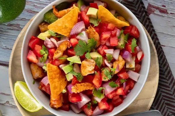 Pico de Gallo Shrimp & Avocado Salad