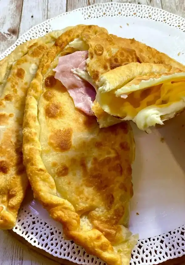 Panzerotti with unleavened yogurt