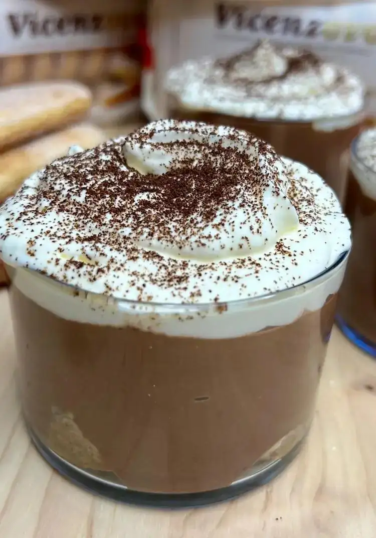 COFFEE, LADYFINGER AND CREAM SWEETS