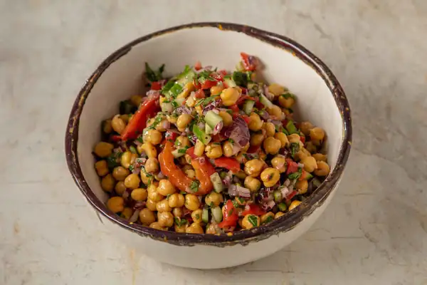 Ensalada de garbanzos con tahini