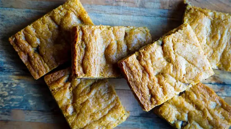 The Nutty, Green Ingredient You Should Be Adding To Blondies