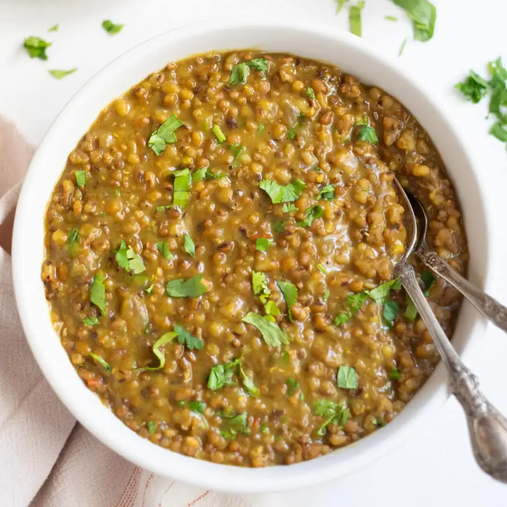 Easy Punjabi Moth Dal