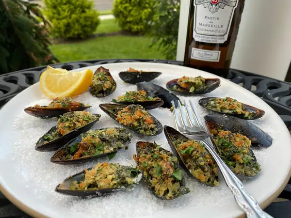Pastis is What Your Mussels Have Been Missing