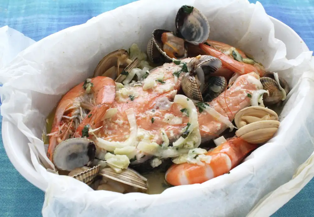 Papillote. A French technique that turns the oven into a steamer (and cooking into a clean and healthy pleasure)