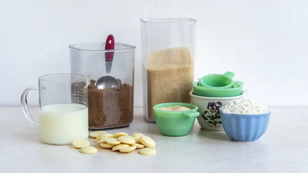 Baking Conversion Calculator (Cups to Grams)