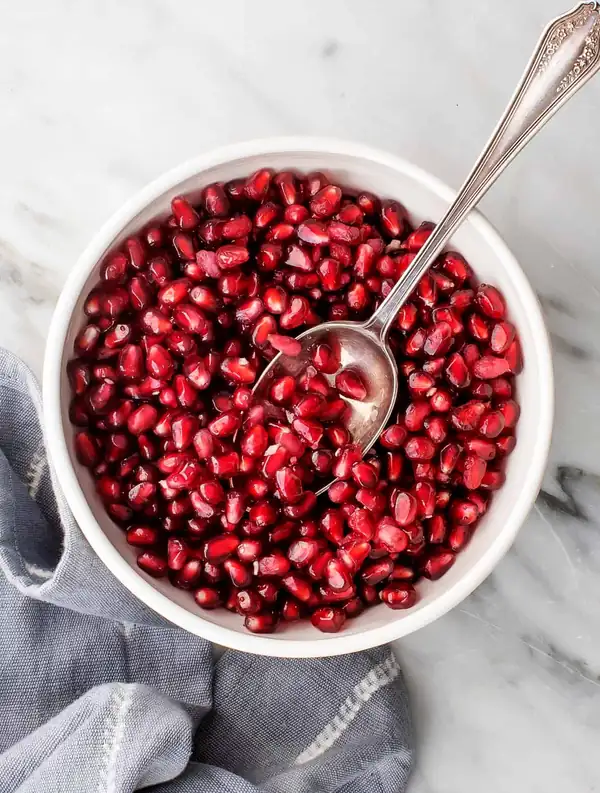 How to Cut a Pomegranate