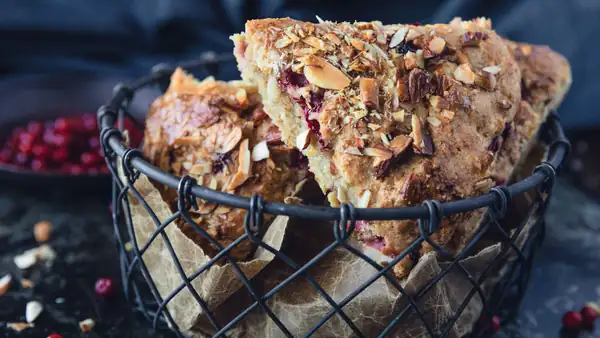 Scones with apple and cranberries