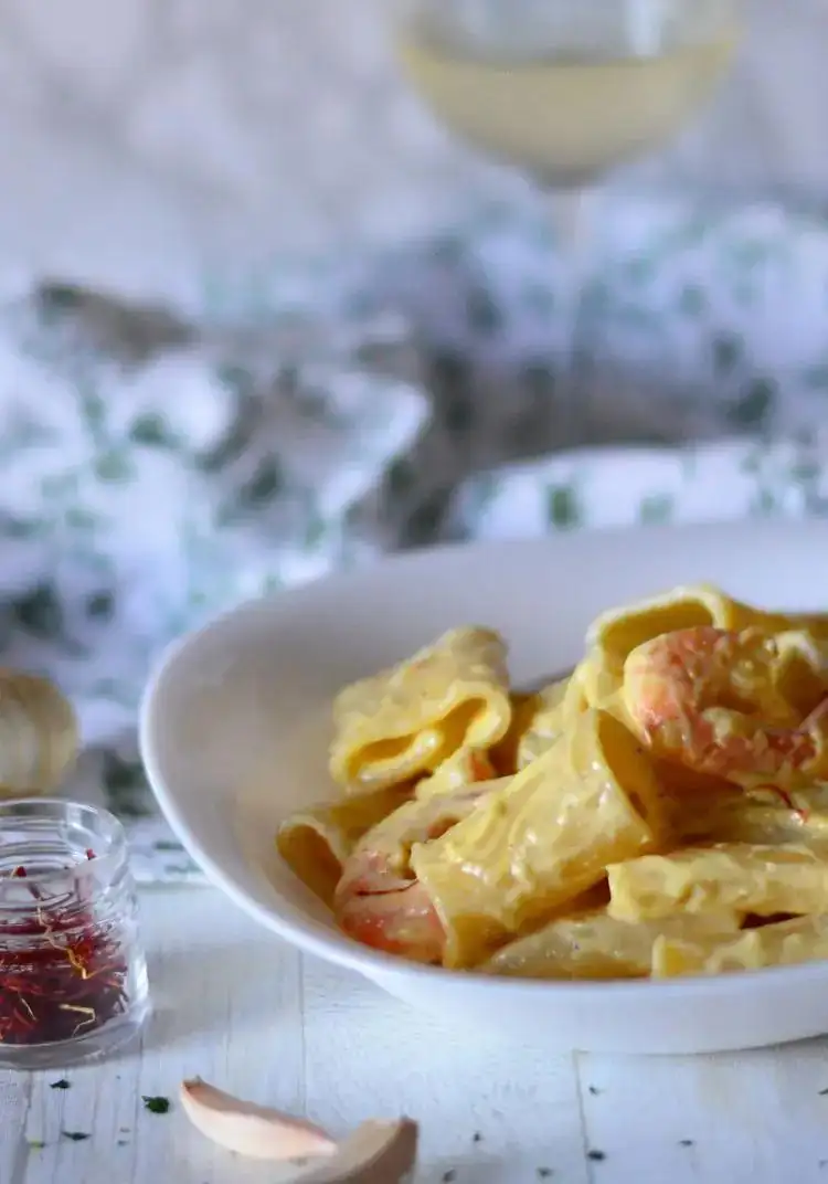 Saffron Paccheri with Prawns