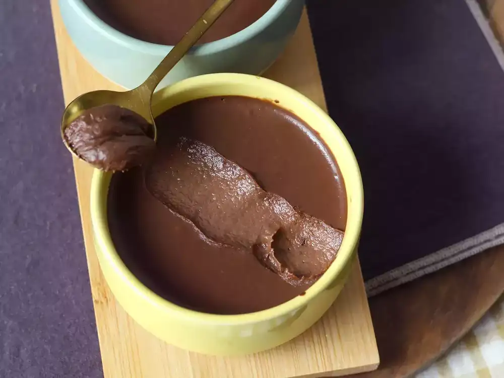 Banana and chocolate cream with only three ingredients