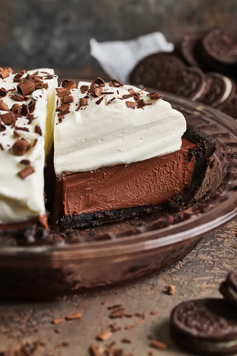 Chocolate Cream Pie (Oreo Pie Crust)
