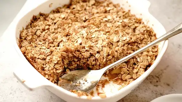 For The Easiest Streusel, Turn To Oatmeal