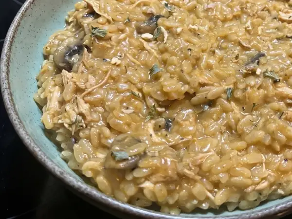 Orzo con pollo, champiñones y queso Boursin en la Thermomix