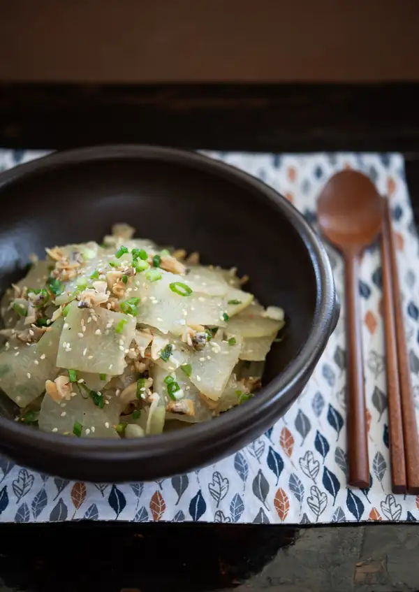 Winter Melon Recipe with Clams (Quick Stir-Fry)
