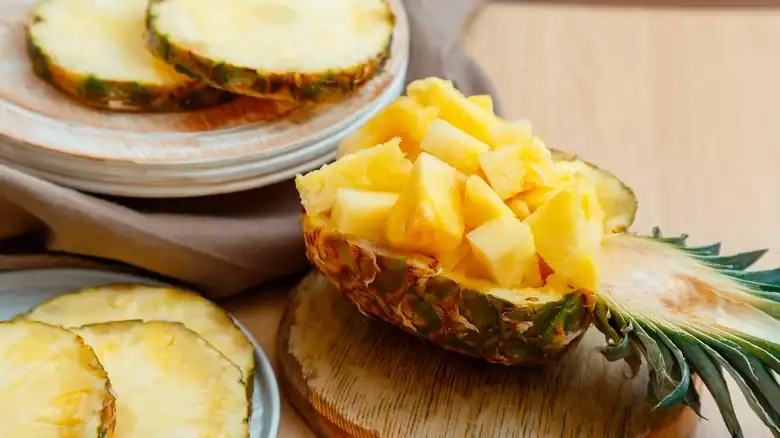 13 Popular Ways Pineapple Is Eaten Around The World