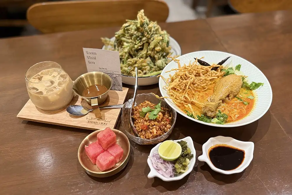 Desde el pollo 'khao soi' al estilo del norte hasta el cuello de cerdo a la parrilla de Isaan, Taan Thai en Cheras ofrece cocina tailandesa informal pero sofisticada