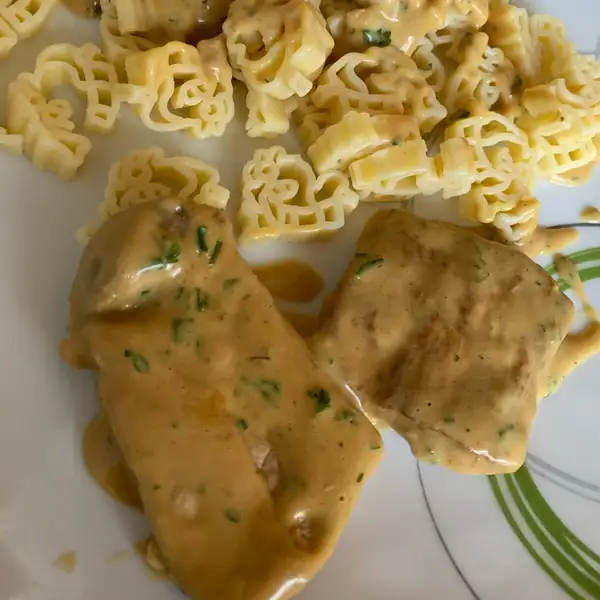Schnitzel de crema de hierbas de deditos pequeños