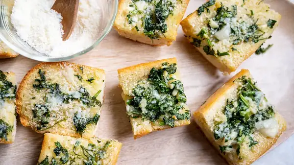 Easy Garlic Bread Recipe