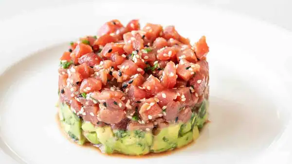 Restaurant-style shrimp tartare, fresh and easy to make
