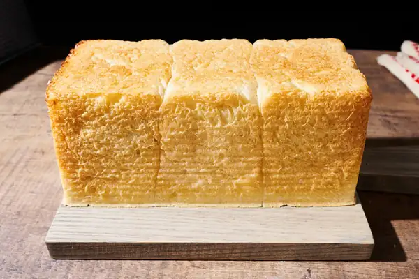 Sourdough Shokupan (Japanese Milk Bread)