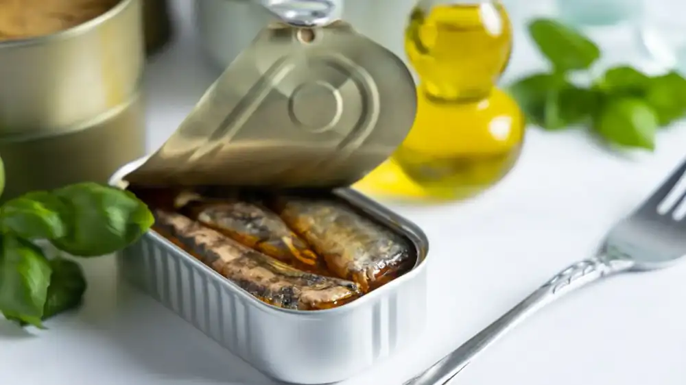 Todo aquel que tenga una lata de sardinas en su despensa debería hacer esto cada 6 meses