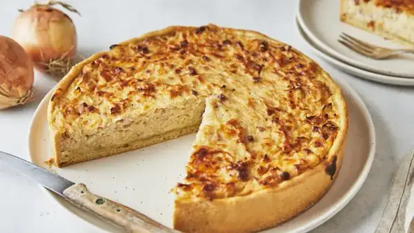 Pastel de cebolla salado