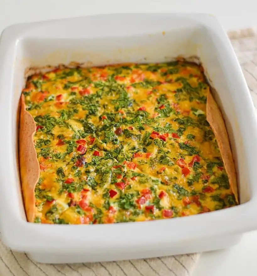 Cheesy Spinach and Pepper Breakfast Bake