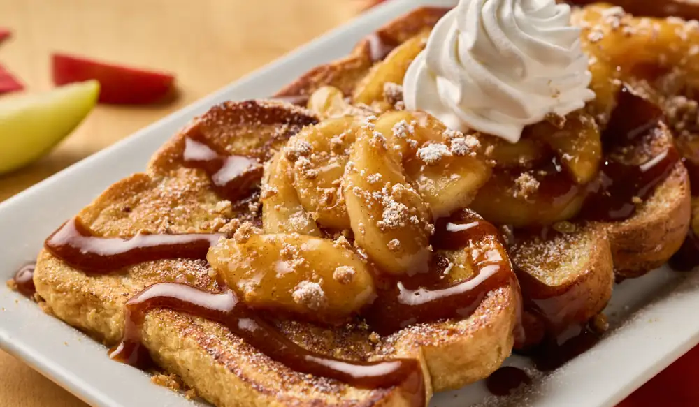 Huddle House da la bienvenida al otoño con su nueva línea de tostadas francesas