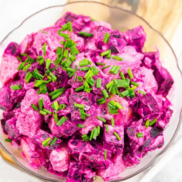 Herring salad with beetroot