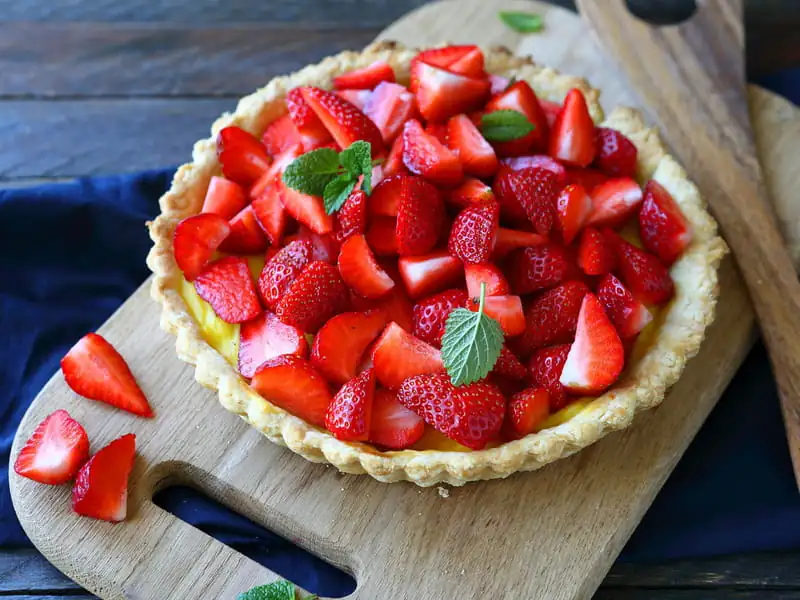 Easy and quick strawberry tart: the best recipe