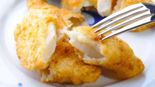 For Crispier Fried Fish, Reach For One Classic Condiment