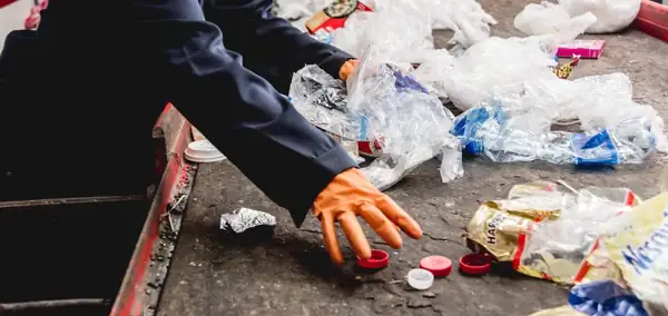 Can extended producer responsibility programs push food companies to use sustainable packaging?