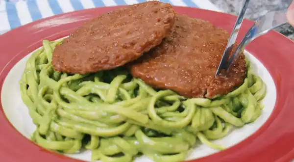 Green noodles: a super delicious recipe for the family
