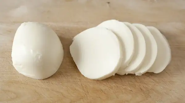 Make Mozzarella Cheese With 2 Easy Ingredients You Already Have