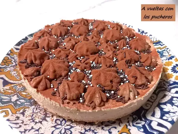Sugar-free and gluten-free chestnut mousse cake