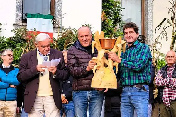 Storo, polenta capital: polenta makers compete against each other and the village fills with flavors