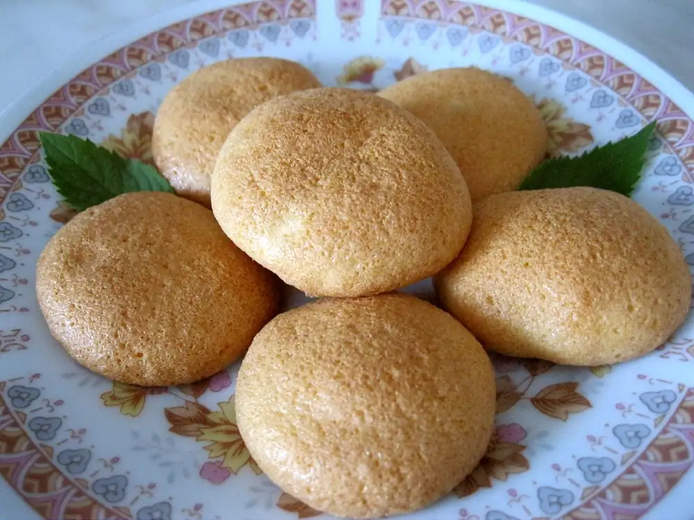 Gluten-free sponge cakes