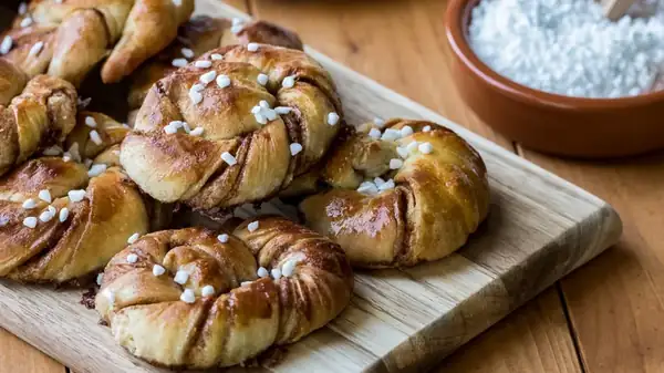 The Crunchy Sugar Bakers Adore For Adding Texture