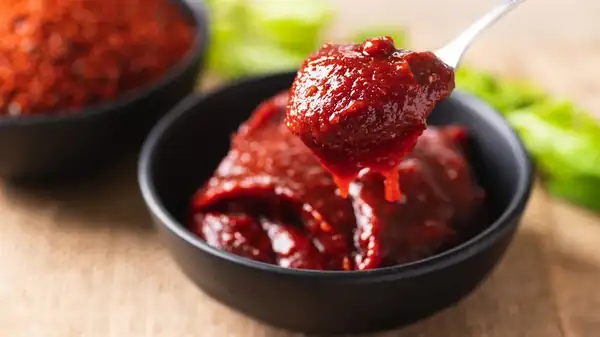 Tu plato Alfredo necesita un toque especial con la ayuda del gochujang
