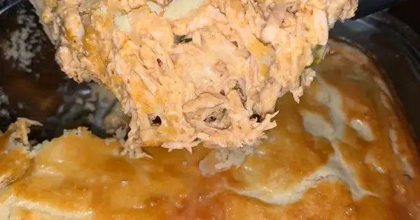 Easy and quick sweet pie recipe, submitted by Anna Victoria Reis Santos
