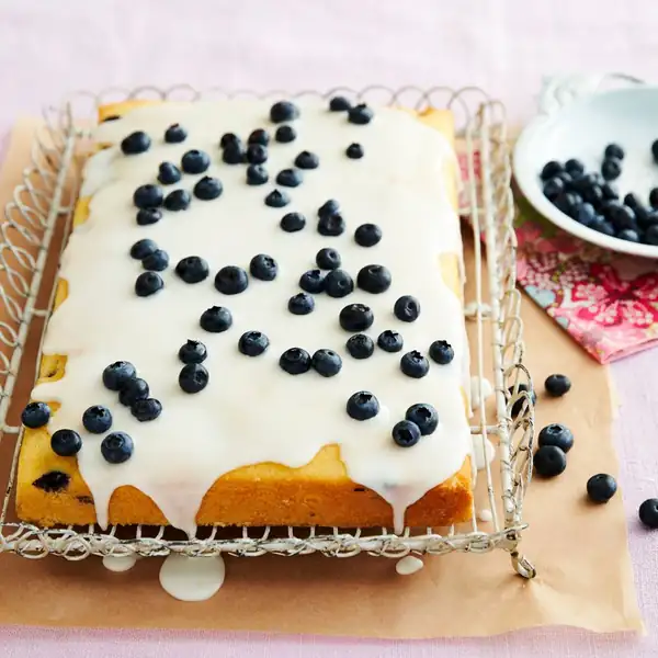 Julie Goodwin's lemon blueberry cake