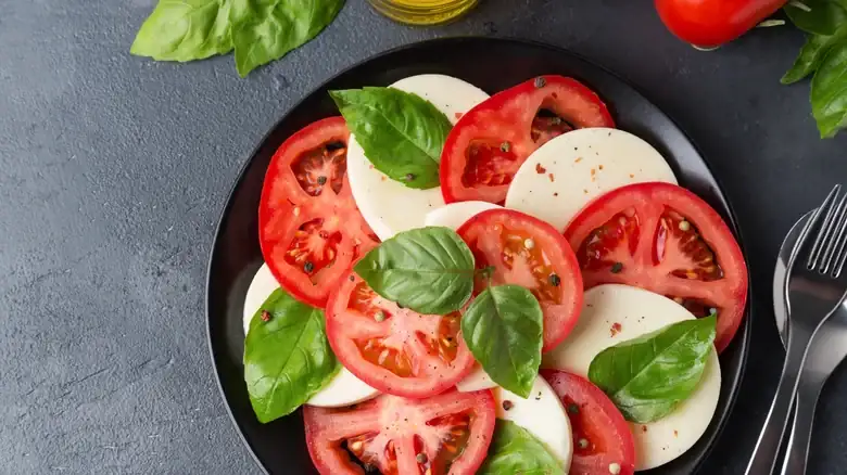Reinvigorate Your Caprese Salad With One Specific Mozzarella