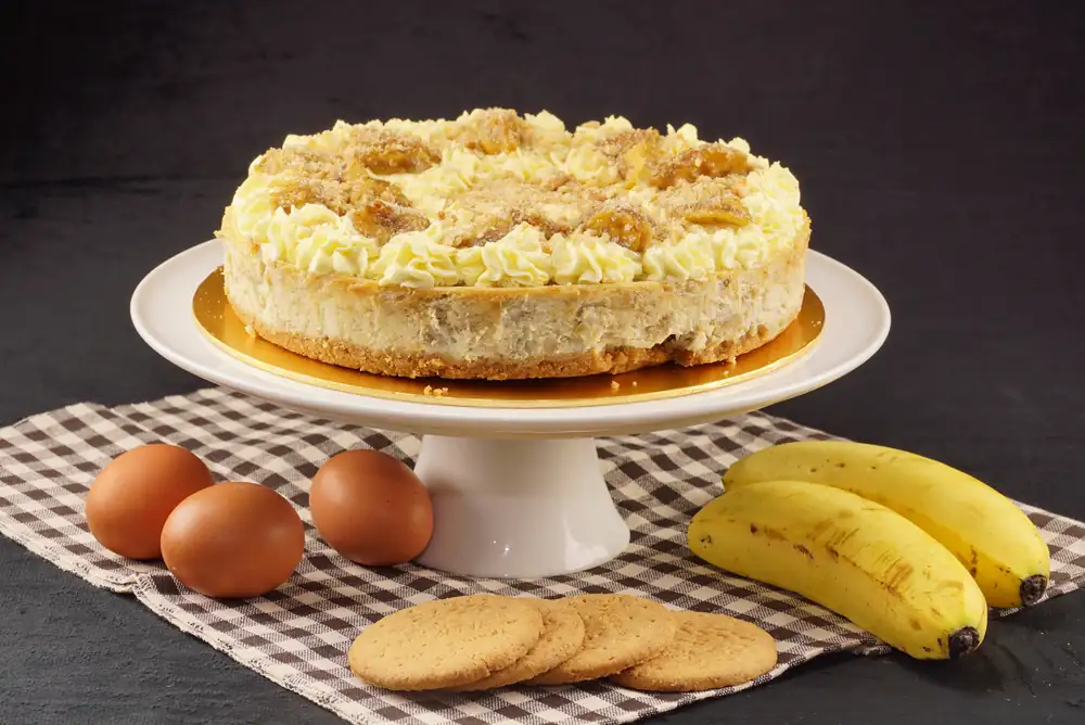 Easy homemade banana cheesecake